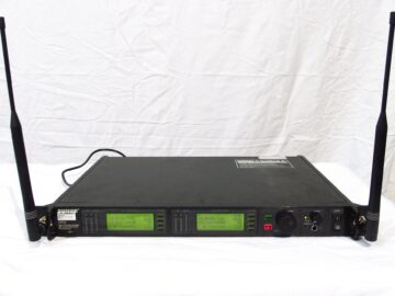 Shure UHFR UR4D System Q5