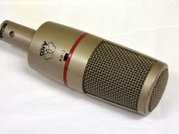 AKG C4000B condenser mic