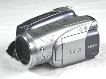 HV20 HD Camera Kit