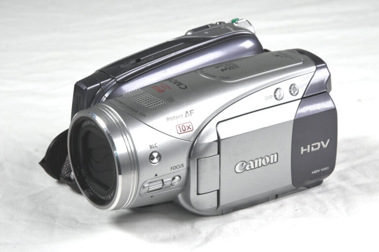 HV20 HD Camera Kit
