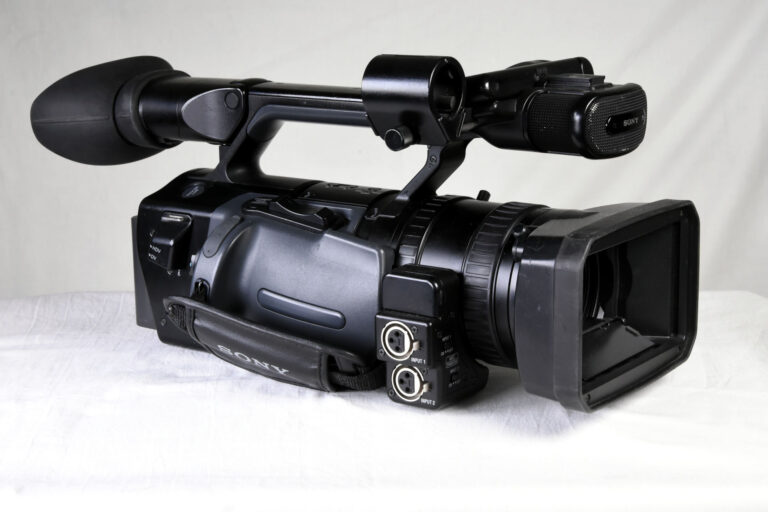 Sony HVR-Z1E HD Camera with acessories