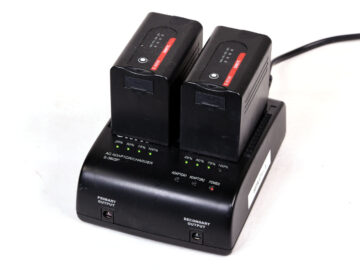 SWIT S-3602D Dual Charger
