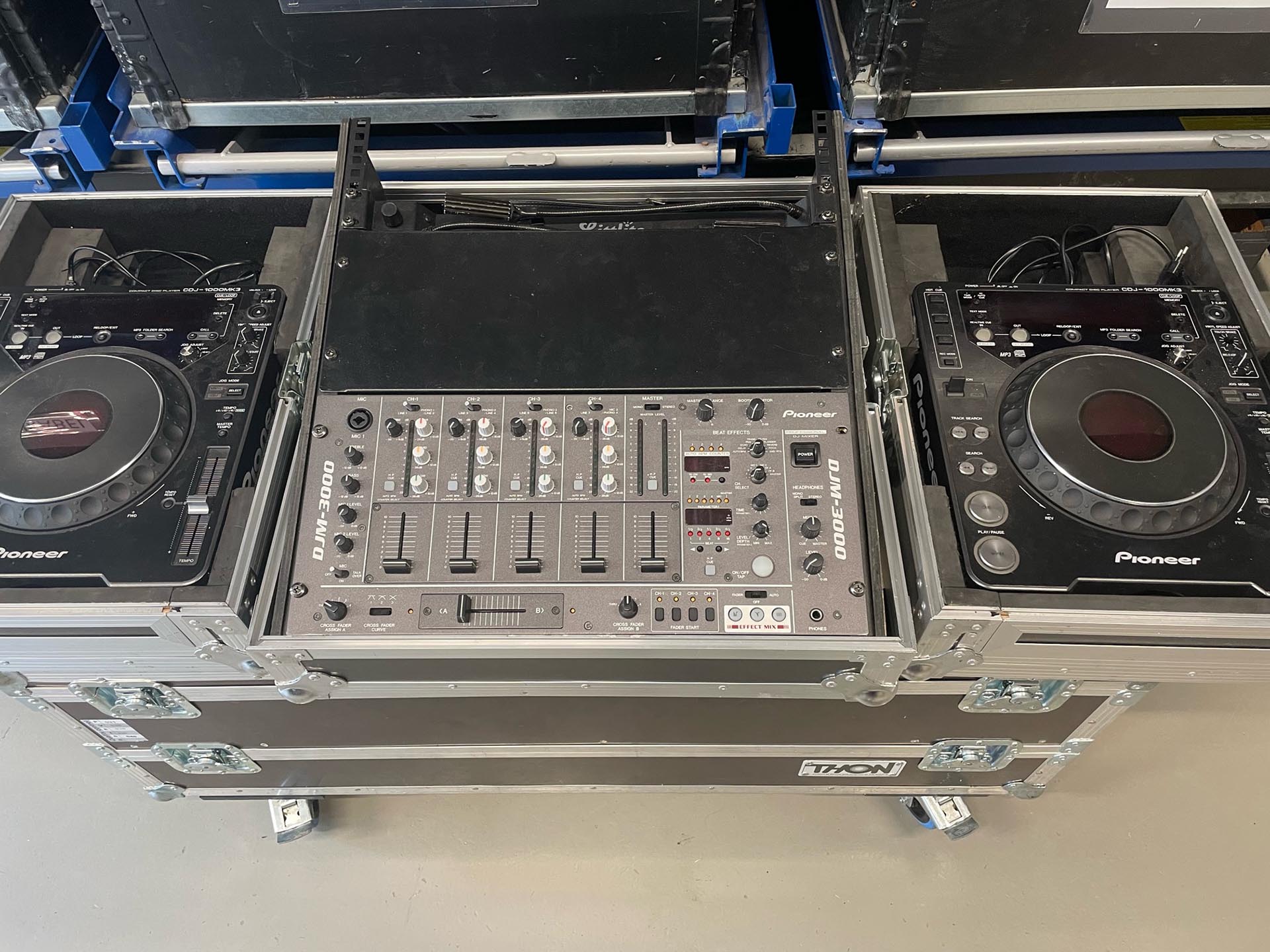 Pioneer DJM-3000 CDJ-1000MK3 Package – Gearwise – AV & Stage Equipment