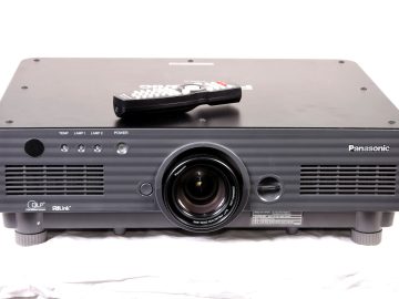 Panasonic PT-DW5100 DLP Projector
