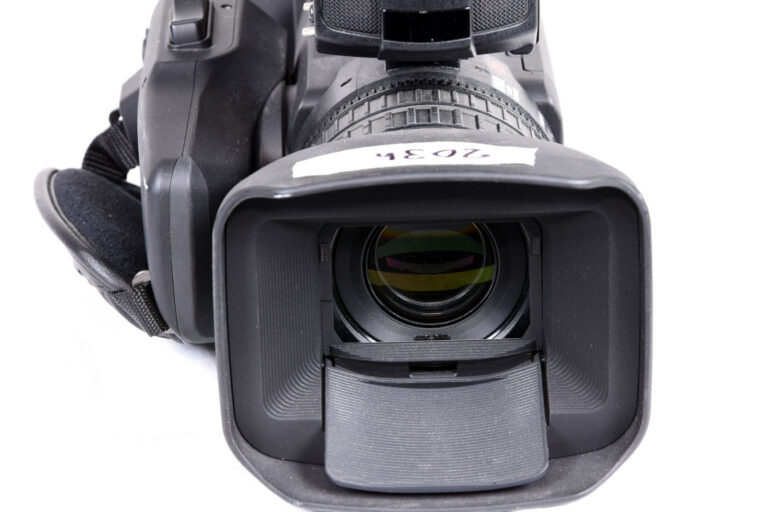 Canon XF205 Camera Kit