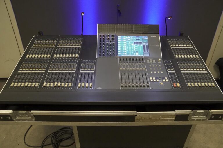 YAMAHA M7CL 48 - Image 2