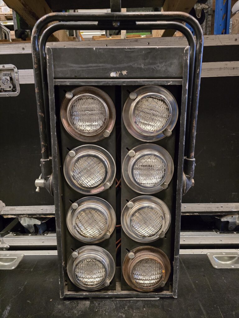 Thomas 8-Lite Blinder