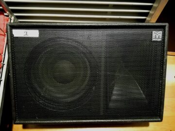 4 Martin Audio LE 12JB Stage Monitors with 2 QCS Poweramps
