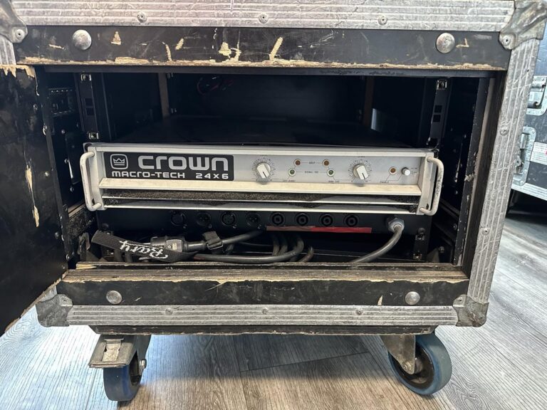 AIS x Crown package - Image 7