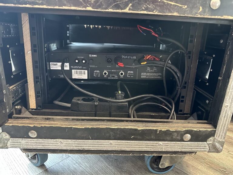 AIS x Crown package - Image 8