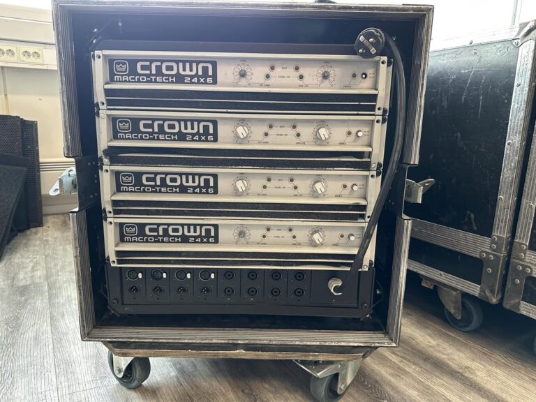 AIS x Crown package - Image 9