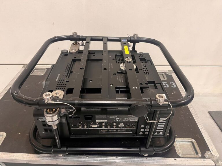 Panasonic PT-DZ13KEJ - Image 3