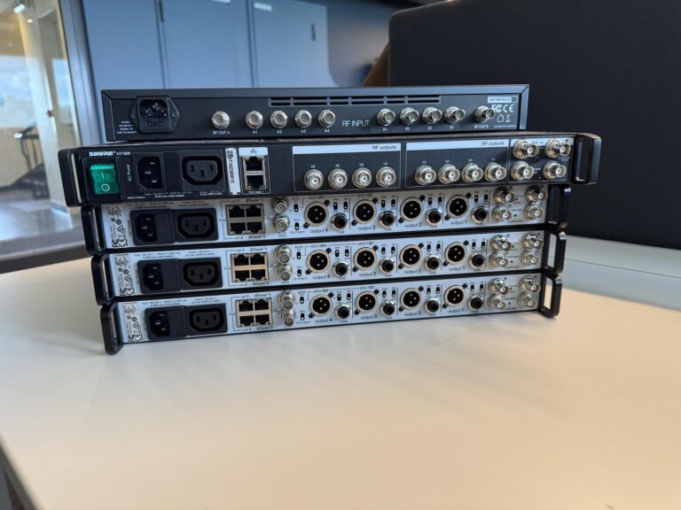 Complete SHURE Axient system with RFVenue 4Zone - Image 2